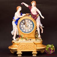 Часы &quot;Две девушки&quot;