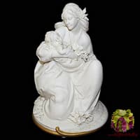 Статуэтка &quot;Материнство&quot;