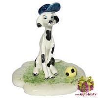 Скульптура &quot;Собака и футбольный мяч&quot;