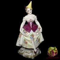 Скульптура &quot;Коломбина&quot;