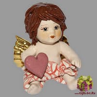 Статуэтка &quot;Купидон с темными волосами с сердечком&quot;