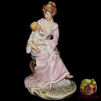 Статуэтка &quot;Материнство&quot;