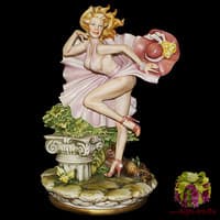 Статуэтка &quot;Модель&quot;