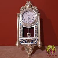 Настенные часы с маятником