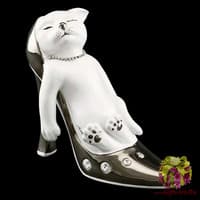 Статуэтка &quot;Котёнок в туфле&quot;