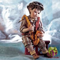 Кукла Мальчик играющий на саксофоне 34 см Sibania Италия