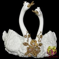 Скульптура &quot;Лебединая пара&quot;