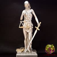 Скульптура &quot;Фемида&quot;
