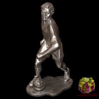 Скульптура &quot;Футболист&quot;