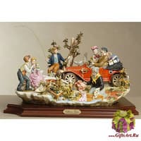 Статуэтка &quot; Прогулка в сельской местности&quot;