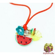 LV16 Подвеска Долька арбуза с цветами и листиками 3,5 см (длина 70-80 см) муранское стекло