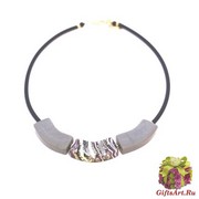 2017-57(2) Колье Верона на каучуке цвет серый-сиреневый-слоновая кость 45+5 см