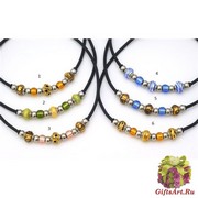 PND5(1) Колье на каучуке 50см. с бусинами типа Пандора муранское стекло