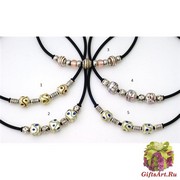 PND5-V Колье на каучуке 50см. с бусинами типа Пандора муранское стекло