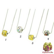 TR00(1) Бусина-кубик в силе Пандора на стальной цепочке муранское стекло