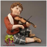 Статуэтка фарфоровая Юный виртуоз. Высота 17 см. Sibania Италия