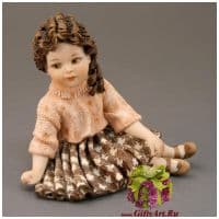 Кукла коллекционная фарфоровая &quot;Девичьи секреты&quot;. Высота 12 см. Sibania Италия