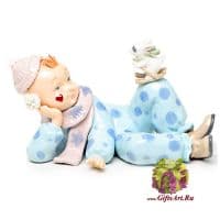 Клоун с кроликом фарфоровая статуэтка. Высота 9.5 см Клоун с кроликом фарфоровая статуэтка. Высота 9.5 см