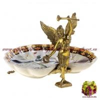 Блюдо Ника. Фарфор и бронза. Декор Замок Сорок. Ручная работа. Длина 26см