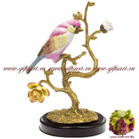 Птичка в цветах. Фарфор и бронза. Ручная работа. Высота 23 см