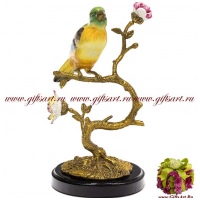 Птичка в цветах. Фарфор и бронза. Ручная работа. Высота 25 см