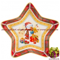 Блюдо фарфоровое Зайка и снеговик 17,5 см 195158