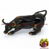 Бык с Уолл-Стрит Символ года 2021. Бронза. Длина 20 см