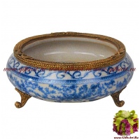 Блюдо. Декор Секрет розы Suntory. Фарфор и бронза. Ручная работа. 18 см