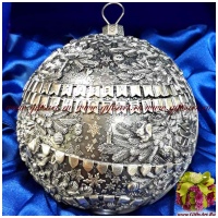 Серебряный ёлочный шар Кремлёвская ёлка. Серебро 925 пробы. Диаметр 8 см. Россия Подарочная упаковка. - вид 1 миниатюра