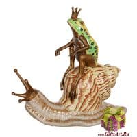 Лягушка-царевна на улитке. Статуэтка фарфор и бронза. Коллекция Император. Ручная работа. Высота 22 см