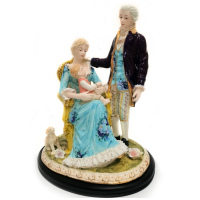 Статуэтка Семейное счастье. Фарфор. Высота 34 см.