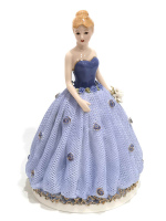 Статуэтка Девушка с букетом цветов. Кружевной фарфор. Высота 22 см. Cosmos Gifts