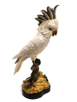 Статуэтка Белый Какаду. Фарфор и бронза. Коллекция Дворцовые традиции. Ручная работа. Высота 42 см