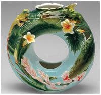 Ваза фарфоровая скульптурная Волшебный лес Высота 30 см. Подарочная упаковка