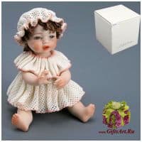 Кукла Sibania коллекционная фарфоровая Малышка в чепчике. Коллекция Sibania