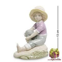 VS-311 Статуэтка &quot;Девочка на отдыхе&quot;