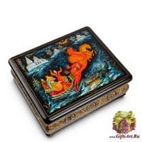 ШК-30/80 Шкатулка Палех &quot;Тройка в Суздале&quot; исп. Фролов С. А.