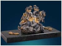 Символ года 2012 Дракон-олигарх из серебра 925 пробы. Серебряный дракон. Россия Подарочная упаковка