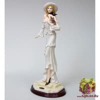 GA-16 Статуэтка &quot;Дама с собачкой&quot;