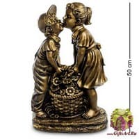 БФ-34 Фигура "Мальчик целует девочку" h-50см