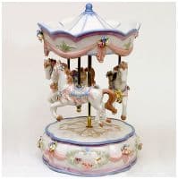 Карусель из детства. Фарфоровая музыкальная карусель. Высота 25 см Италия