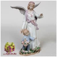 Ангел-хранитель с мальчиком Фарфор Высота 22 см