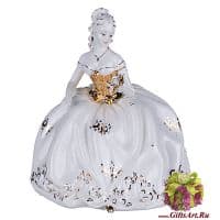 Фарфоровая статуэтка Дама с розами. Фарфор с позолотой. Высота 26 см. Sabadin. Италия