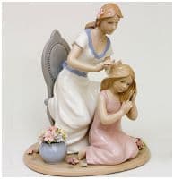 Фарфоровая статуэтка Утренние хлопоты. Серия Идеальный мир Высота 24 см Дизайн-группа Cosmos