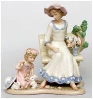 Фарфоровая статуэтка Летний сад. Серия Идеальный мир Высота 25 см Дизайн-группа Cosmos