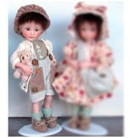 Итальянская фарфоровая кукла Дети Весны Мальчик BAMBINI IN PRIMAVERA-M Montedragone Высота 29 см. Италия  Ручная работа