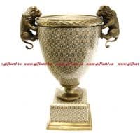 Ваза-кубок Львы. Фарфор и бронза. Декор Медичи. Ручная работа. Высота 45 см