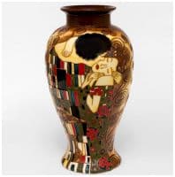 Ваза фарфоровая Klimt Kiss Климт Поцелуй Высота 33 см. Ручная работа Подарочная упаковка Ваза фарфоровая Klimt Kiss Климт Поцелуй Высота 33 см. Ручная работа Подарочная упаковка