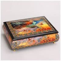 Деревянная шкатулка для драгоценностей музыкальная. Длина 22 см