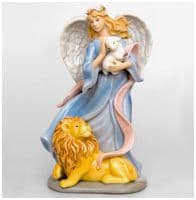 Ангел-хранитель с овечкой и львом. Фарфор. Музыкальная статуэтка. Высота 21 см